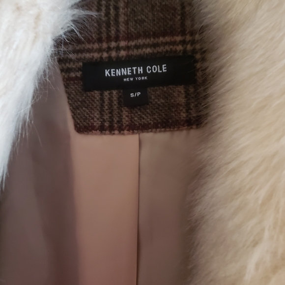 Kenneth Cole Double-Breasted Wool Plaid Long Coat. - Picture 9 of 11